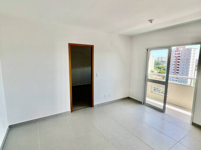 Apartamento para Venda em São José dos Campos - 2