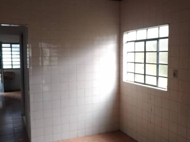 Casa para Venda em São José dos Campos - 4