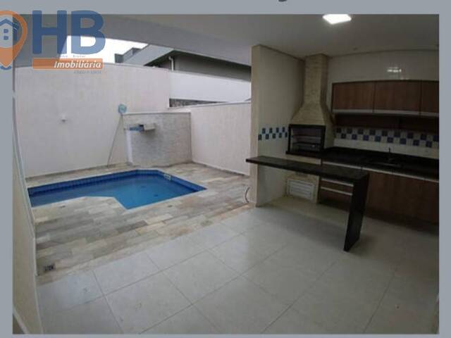 Casa para Venda em São José dos Campos - 4