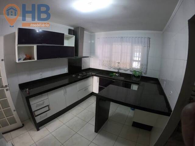 Casa para Venda em São José dos Campos - 4