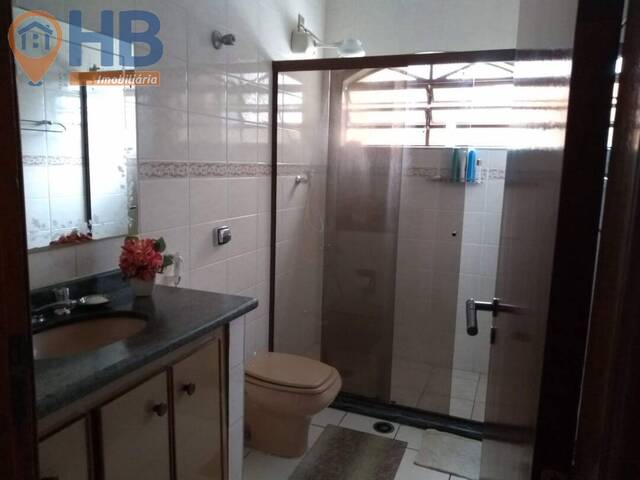 Casa para Venda em São José dos Campos - 4