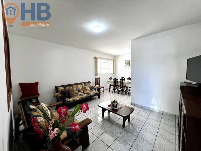 Casa para Venda em São José dos Campos - 4
