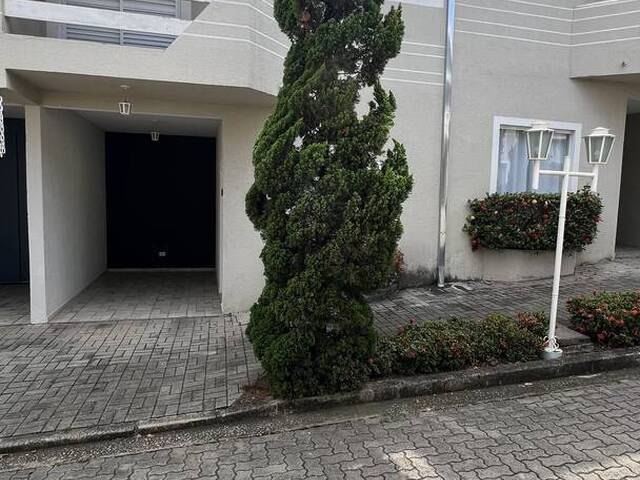 Casa em condomínio para Venda em São José dos Campos - 5